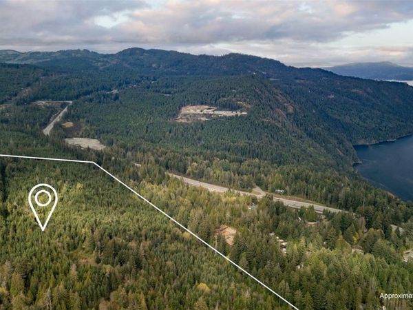 DL54 Malahat (Off) Hwy , Malahat, BC V0R 2L0