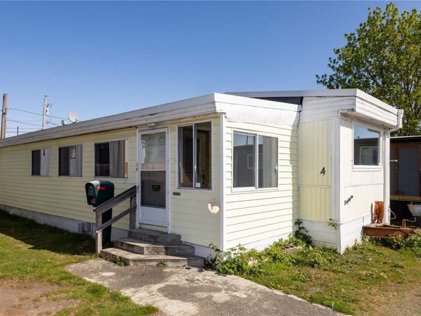 2705 Island Hwy N, Unit 4, Campbell River, BC V9W 2H4
