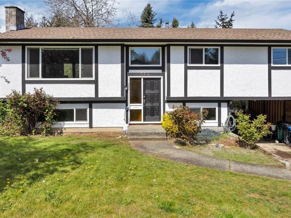 564 Nova St , Nanaimo, BC V9R 5N5