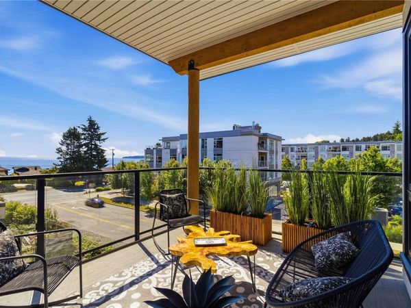 990 Doumac Ave, Unit #306, Saanich, BC V8Y 1M4
