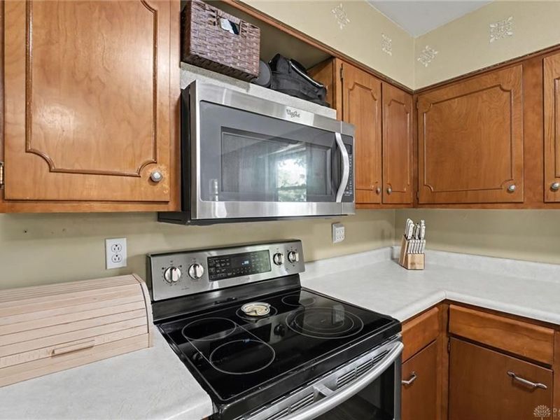 4919 Silver Arrow Drive, Riverside, OH 45424 Photo 18