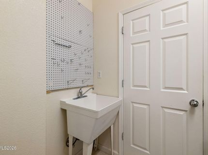 9355 Hummer Court, Reno, NV 89521 Photo