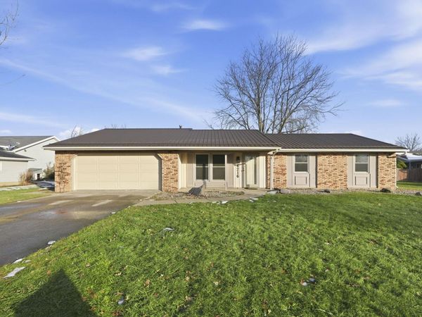 4216 Hickory Ridge Drive, Woodburn, IN 46797