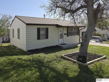 8029 Main Street , Ralston, NE 68127