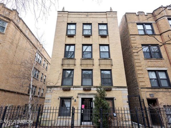 7357 N Damen Avenue , Unit 2, Chicago, IL 60645