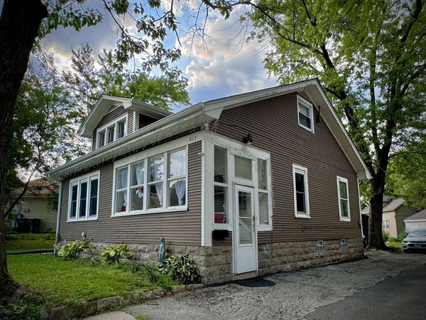 817 Cochrane Avenue , Joliet, IL 60436