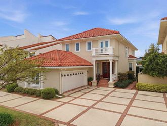 37 Port Royal Way Pensacola, FL 32502