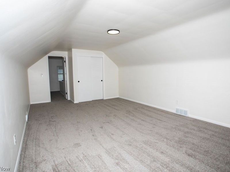 556 Idora Lane, Struthers, OH 44471 Photo 18