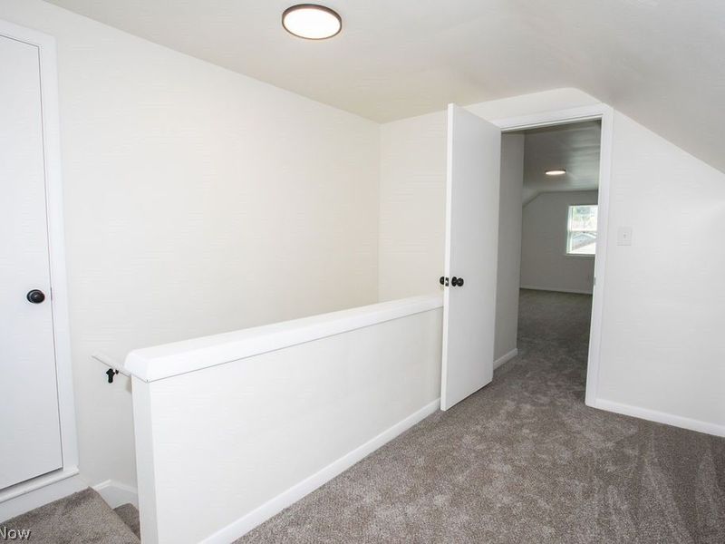 556 Idora Lane, Struthers, OH 44471 Photo 19