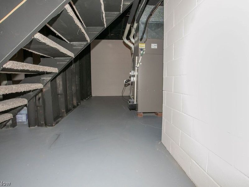 556 Idora Lane, Struthers, OH 44471 Photo 24