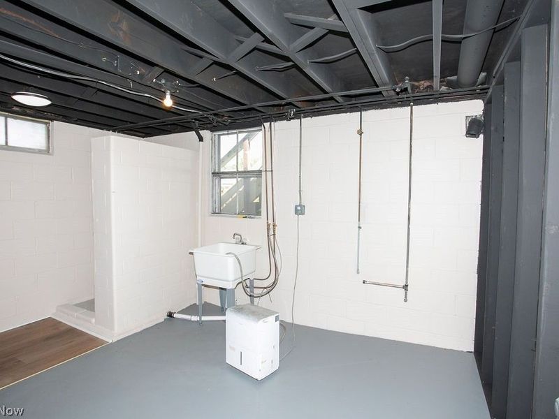 556 Idora Lane, Struthers, OH 44471 Photo 25