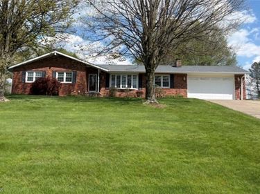 67541 Almar Lane W, St Clairsville, OH 43950