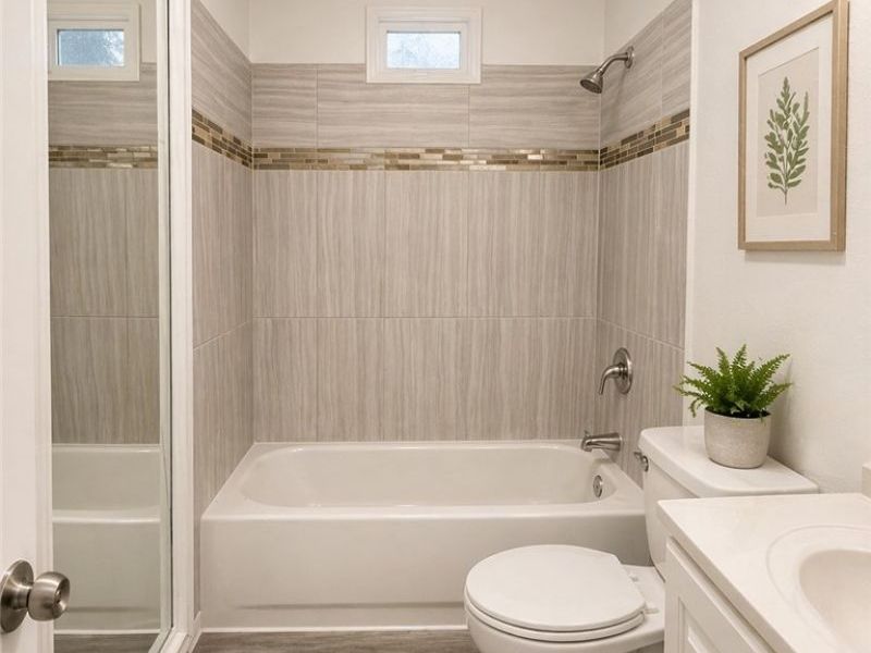 13517 Carrington Avenue , Cleveland, OH 44135 Photo 5