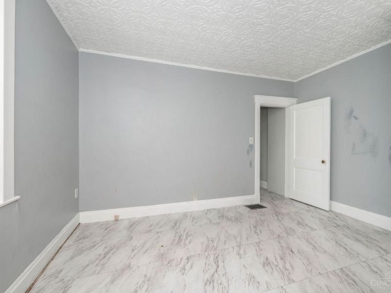 2693 Montana Avenue, Cincinnati, OH 45211 Photo 20