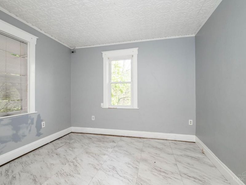 2693 Montana Avenue, Cincinnati, OH 45211 Photo 21