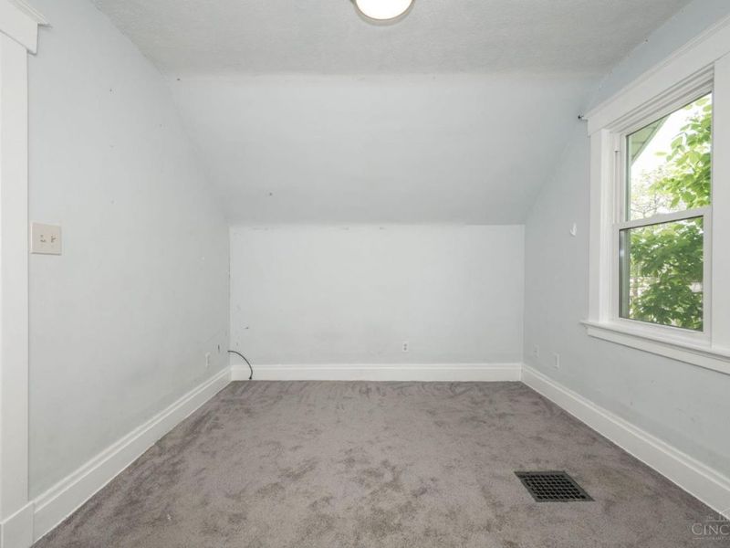 2693 Montana Avenue, Cincinnati, OH 45211 Photo 37