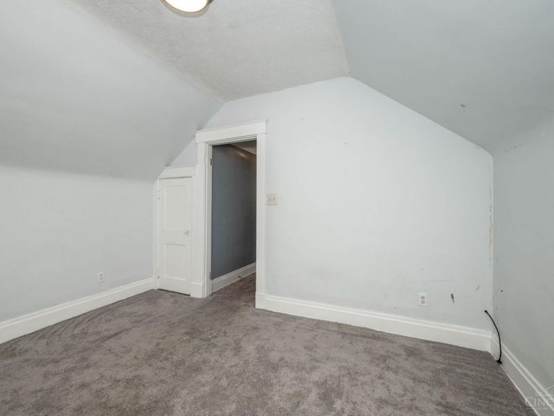 2693 Montana Avenue, Cincinnati, OH 45211 Photo 38