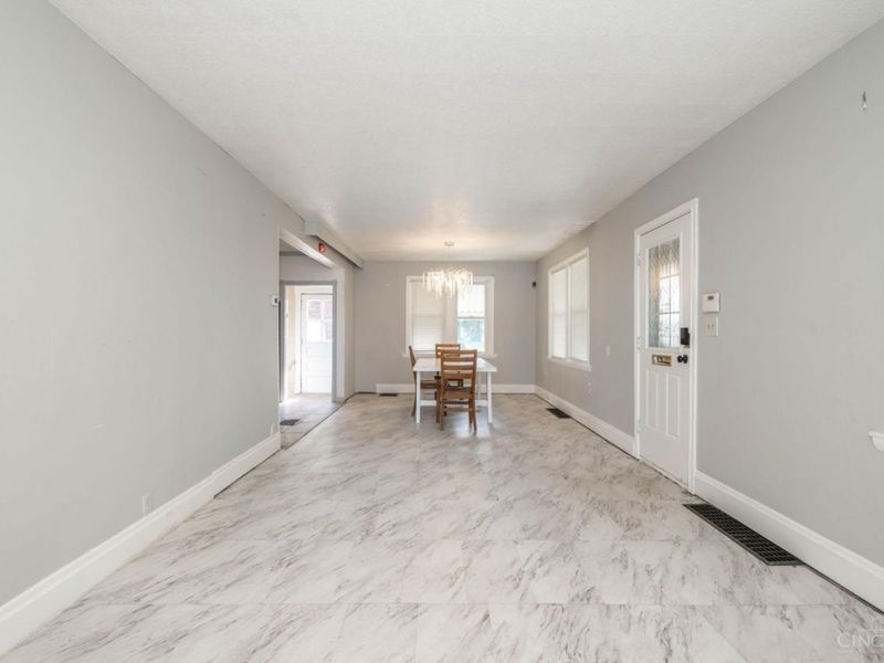 2693 Montana Avenue, Cincinnati, OH 45211 Photo 6