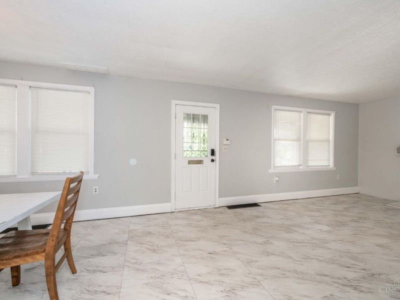 2693 Montana Avenue, Cincinnati, OH 45211 Photo 8