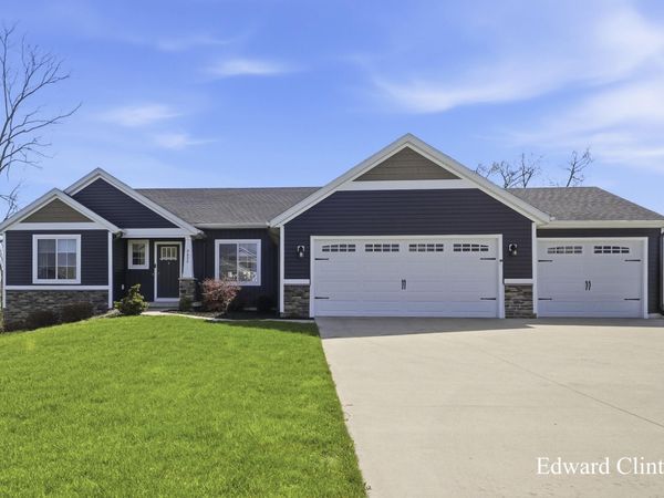 8620 Burlingame Avenue SW, Byron Center, MI 49315