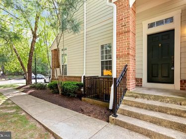 1318 GARDEN WALL CIRCLE , Unit 213, RESTON, VA 20194