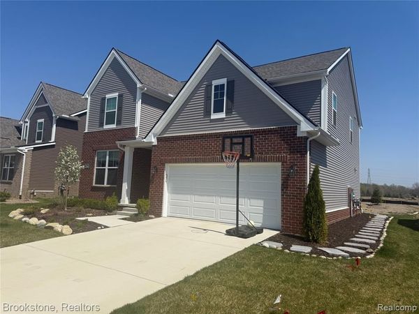 2344 Provencal Drive , Commerce Twp, MI 48382