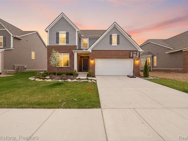 2344 Provencal Drive, Commerce Twp, MI 48382