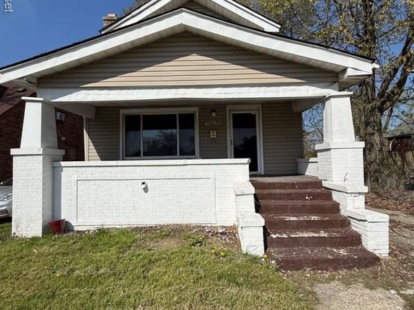 14045 Sussex Street , Detroit, MI 48227