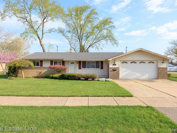 28612 Donnelly Street, Garden City, MI 48135