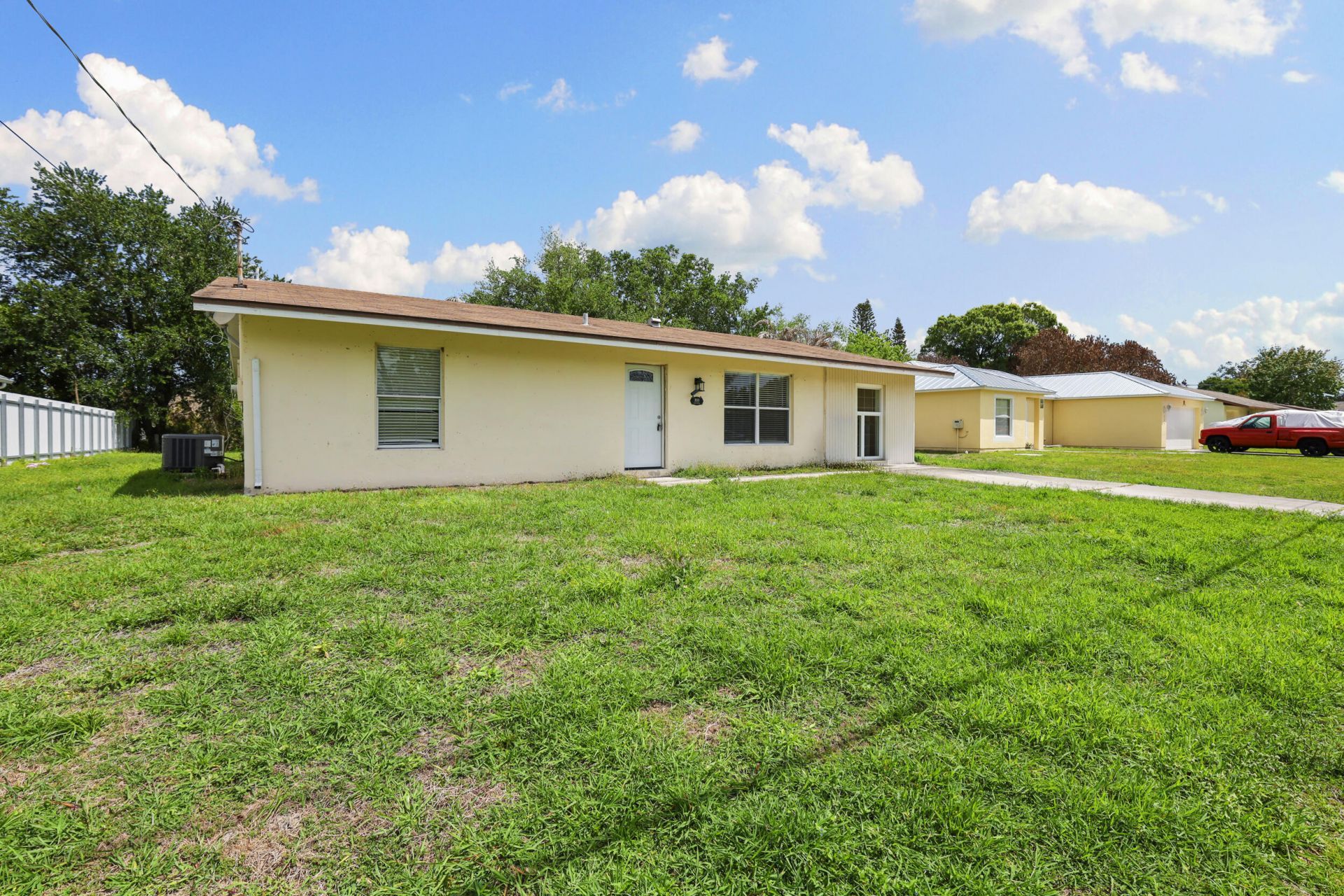 333 SW Lucero Drive, Port Saint Lucie, FL 34983 Photo