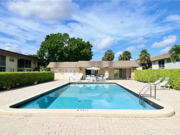 9915 Sandalfoot Boulevard, Unit 408, Boca Raton, FL 33428