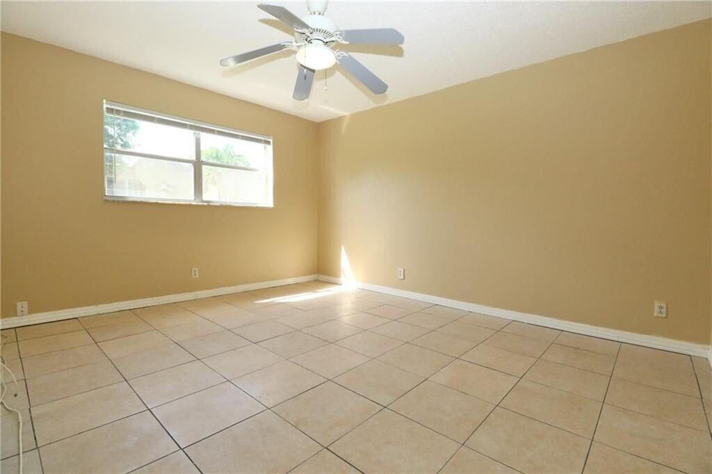 9915 Sandalfoot Boulevard, Unit 408, Boca Raton, FL 33428 Photo