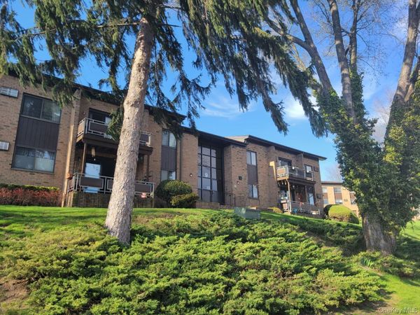 9 Charles Lane , Unit 2C, Pomona, NY 10970