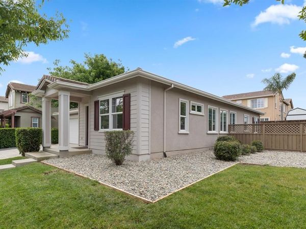 327 Goodall Dr, Mountain House, CA 95391