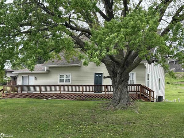 400 16Th Street, Corning, IA 50841