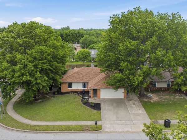 2010 W Ithica Street , Broken Arrow, OK 74012