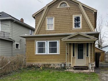 127 W Northrup Place, Buffalo, NY 14214