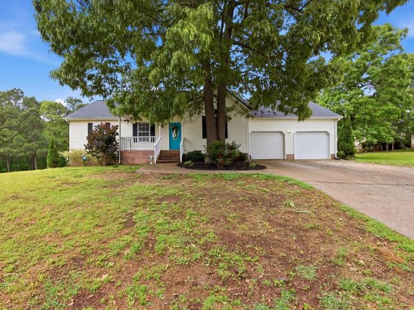 22 Whitlestick Drive, Ringgold, GA 30736