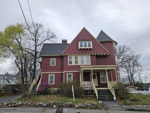 45 Harvard St, Unit #5 3rd fl, Lowell, MA 01851