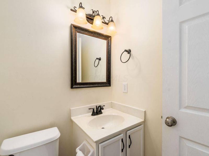 1383 Pansy Street , Unit 200, Blacklick, OH 43004 Photo 9