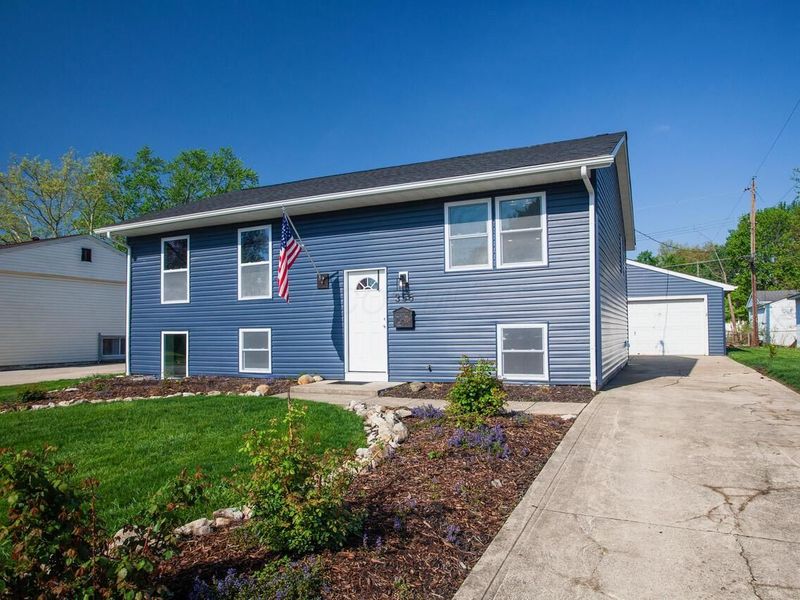 355 Baroness Way, Columbus, OH 43230 Photo 1