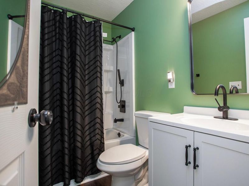 355 Baroness Way, Columbus, OH 43230 Photo 17