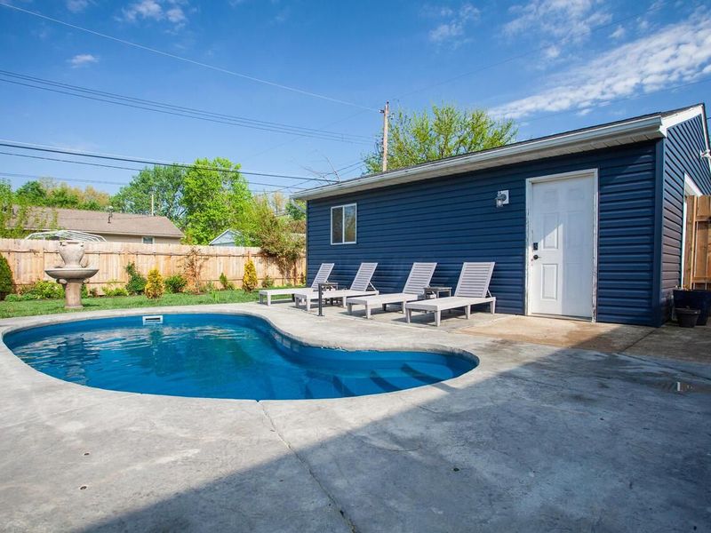 355 Baroness Way, Columbus, OH 43230 Photo 4