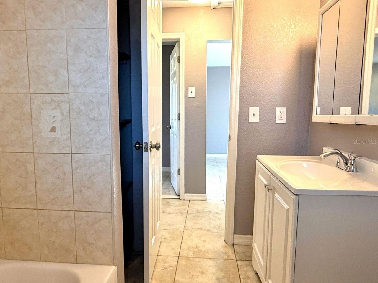 2489 Del Rio Way , Dunedin, FL 34698 Photo