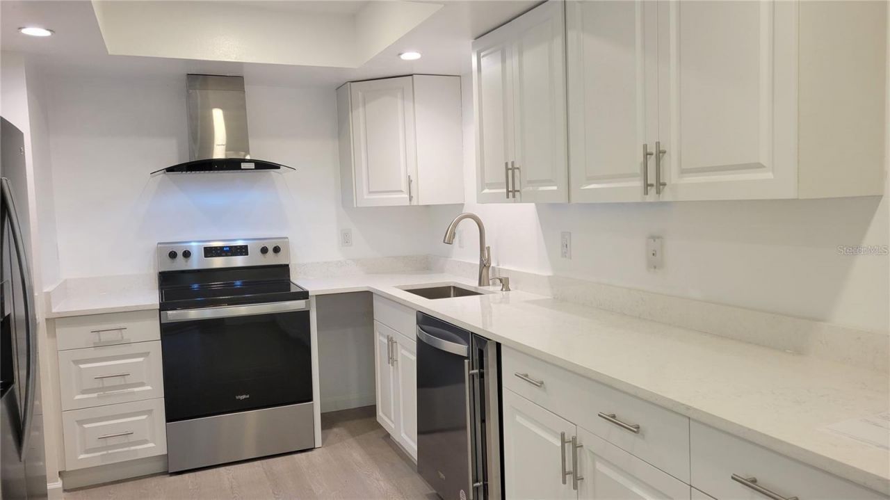 5368 Royal Palm Avenue , Unit 5368, Sarasota, FL 34234 Photo