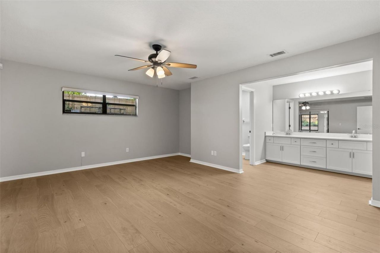 925 Red Dandy Drive, Orlando, FL 32818 Photo