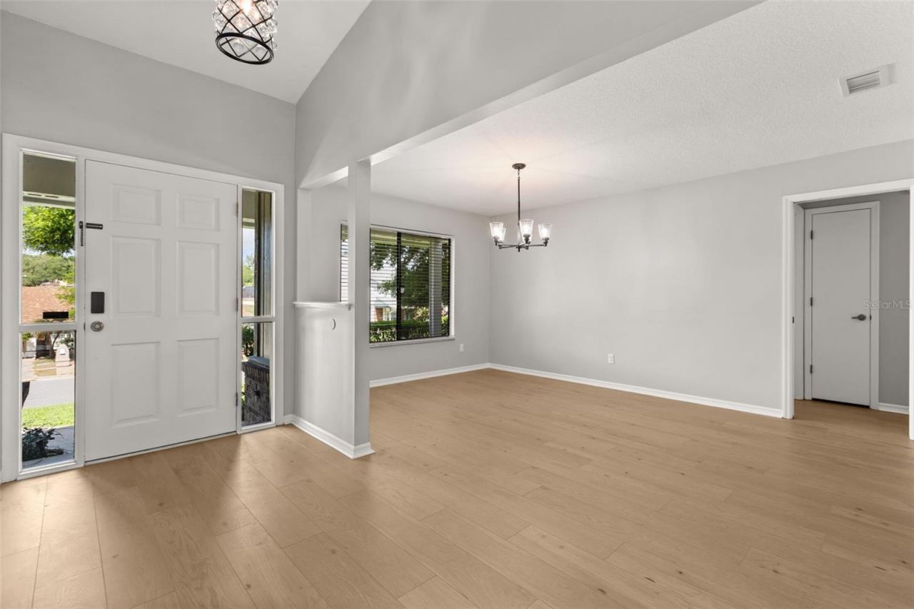 925 Red Dandy Drive, Orlando, FL 32818 Photo