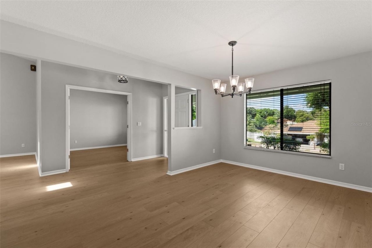 925 Red Dandy Drive, Orlando, FL 32818 Photo