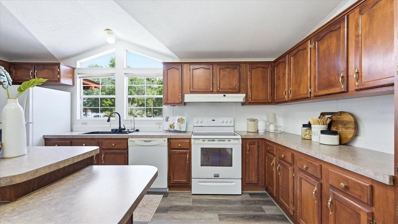 6125 Shirley Avenue, Gibsonton, FL 33534 Photo