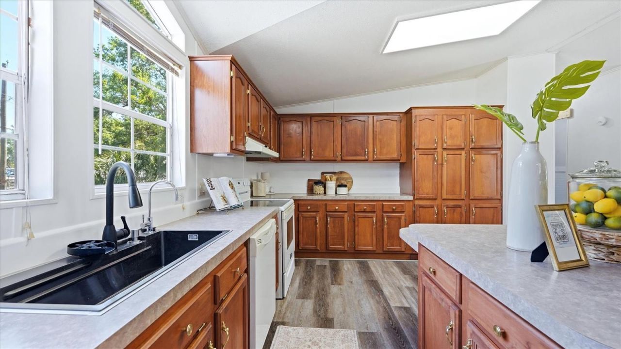 6125 Shirley Avenue, Gibsonton, FL 33534 Photo